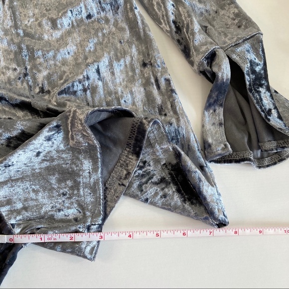 NWT Nasty Gal OML Metallic Silver Velvet Romper - Picture 10 of 11